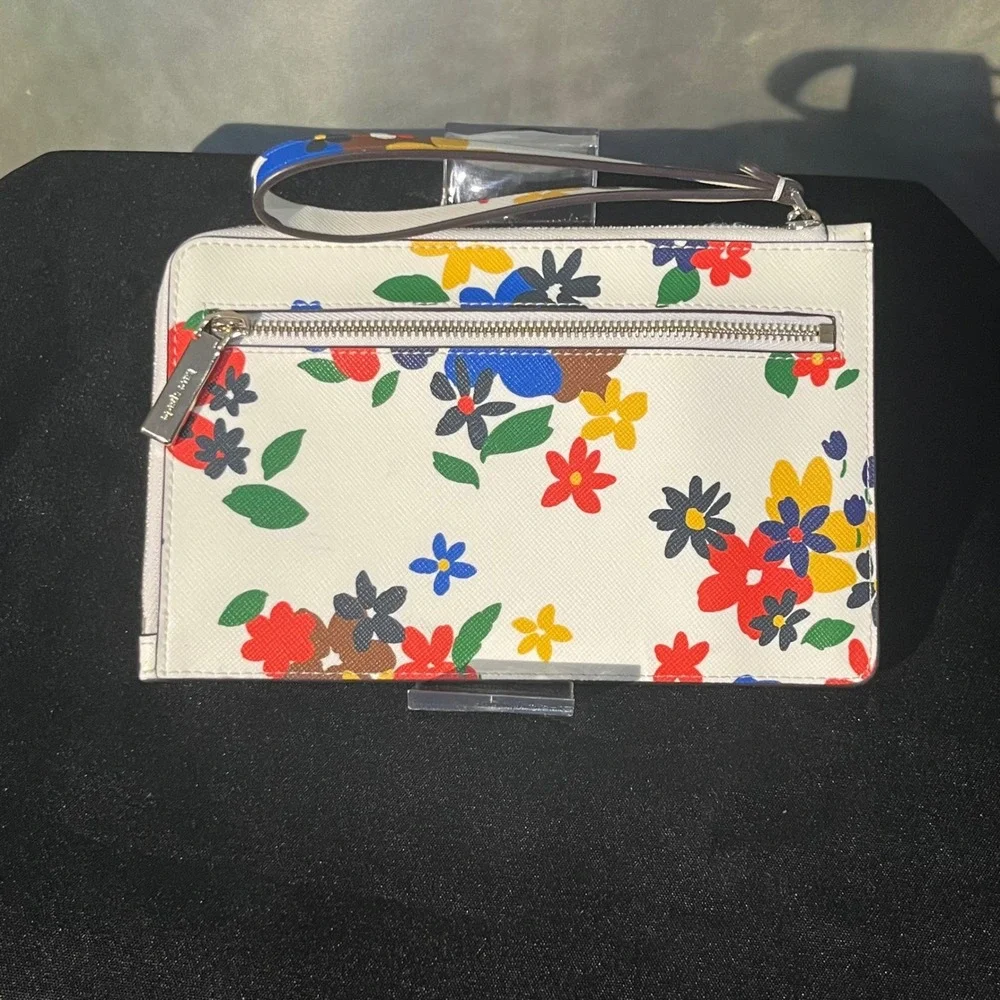Kate‎ Spade New York Floral Saffiano Leather L-Zip Wristlet Pouch White